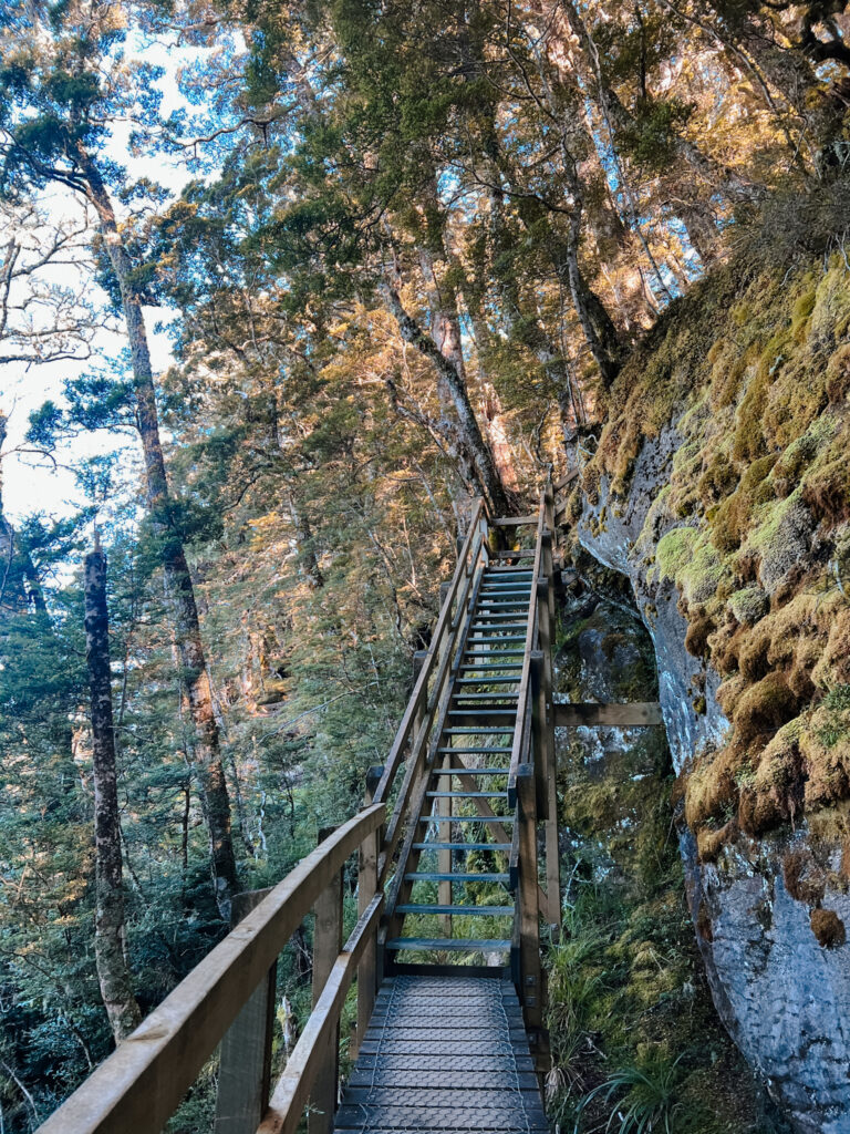 kepler-track-stairs
